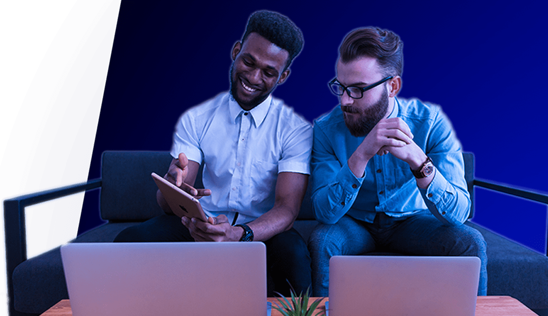 Equipe de profissionais em consultoria de tecnologia para negócios